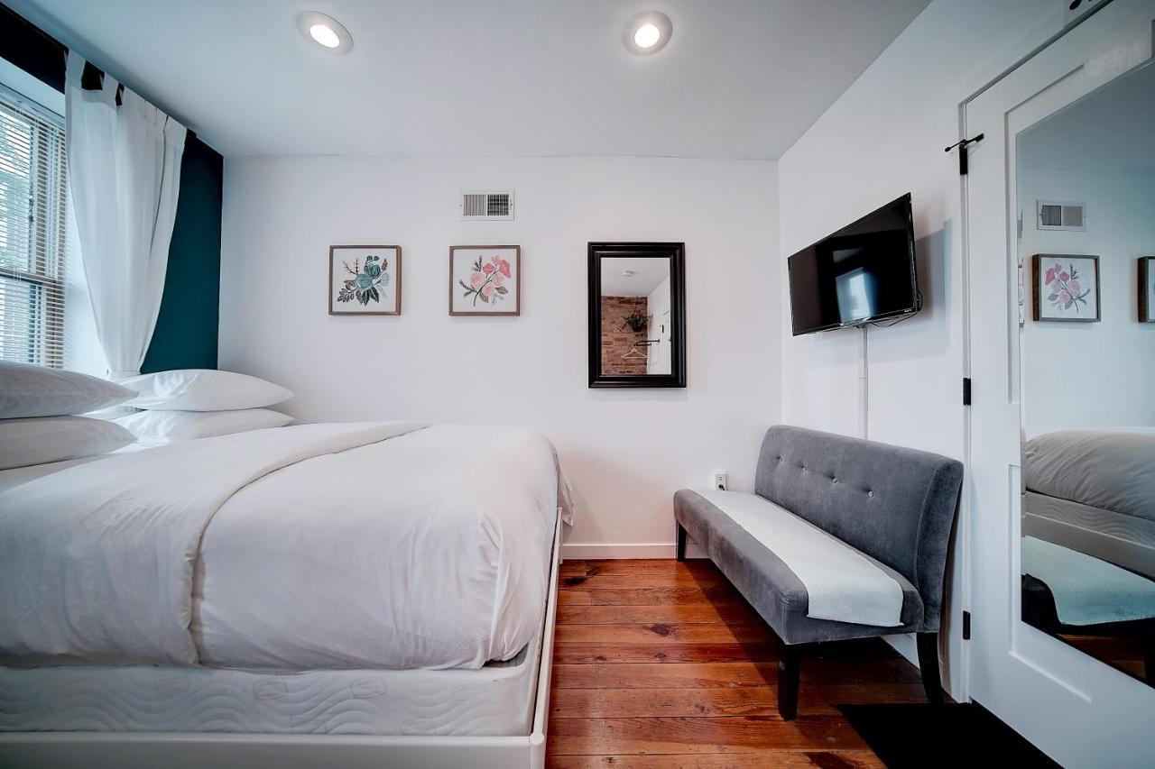 Artsy Hidden Gem -- Free Parking Apartamento Filadélfia Exterior foto